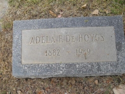 Adela F, De Hoyos